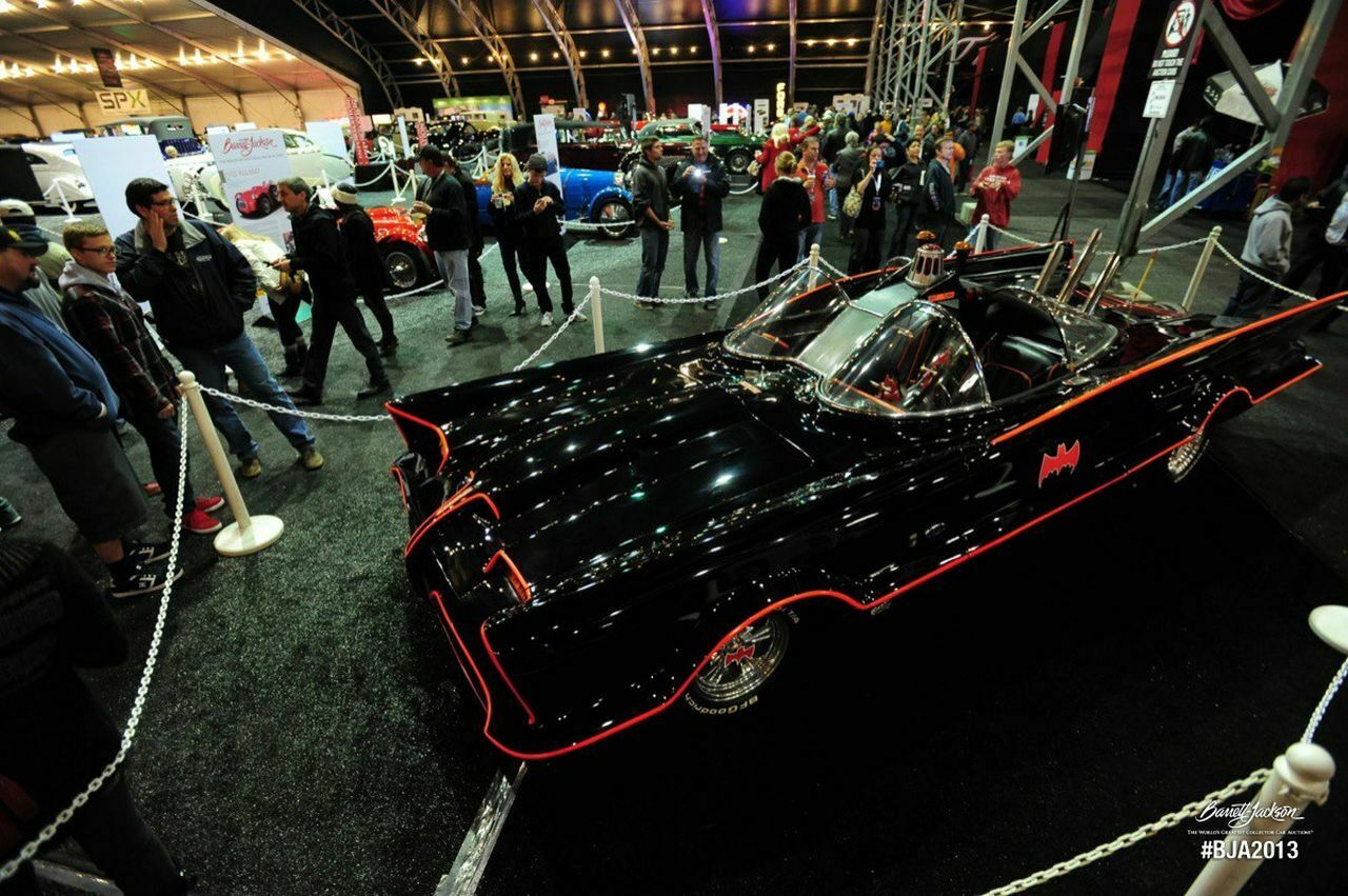 Das originale Batmobil basiert auf einem Lincoln Futura Konzept.