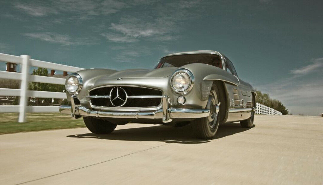 Dieser Mercedes 300 SL von Clark Gable wurde 1989 für 200.000 Dollar komplett restauriert.