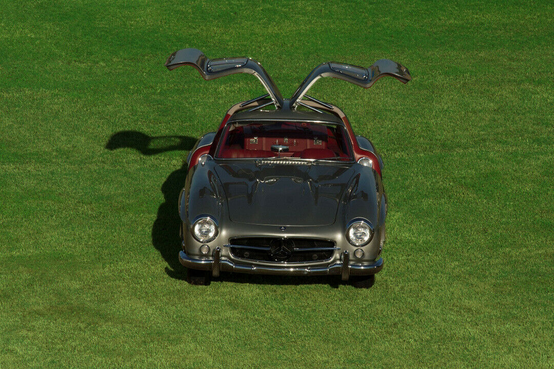 Mit offenen Schwingen: Der 300 SL gilt in Sammlerkreisen als besonders begehrenswert.