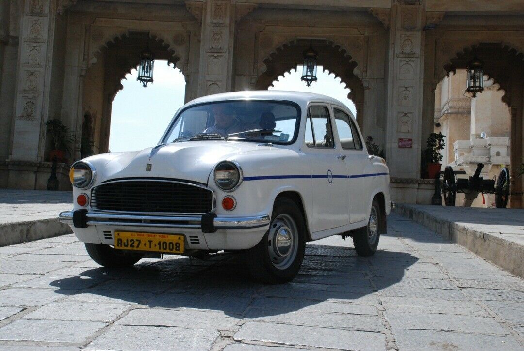 Die Motorisierung des Hindustan Ambassador reicht vom 38-PS-Diesel bis zum 75-PS-Benziner