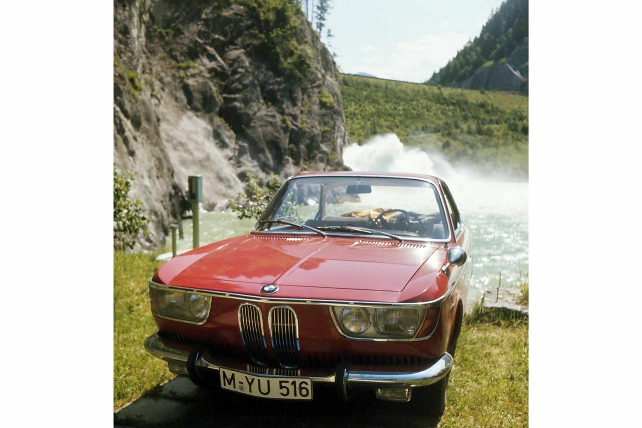 BMW 2000 (E121)