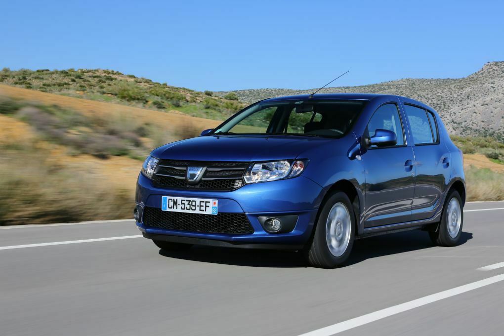Der Dacia Sandero ist so wertstabil wie kein anderes Auto, absolut gesehen. Denn in vier Jahren verliert er nur 3.250 Euro an Wert