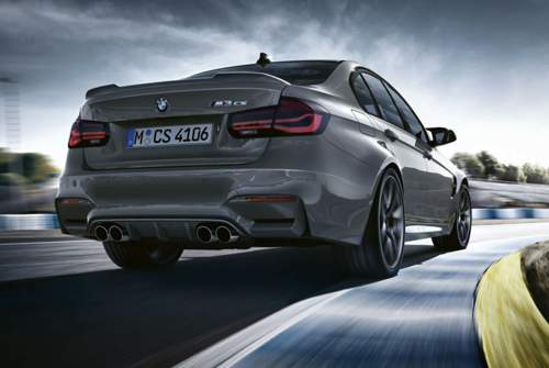 Serienmäßig entlässt der M3 CS die Abgase durch eine Sportauspuffanlage mit Klappensteuerung
