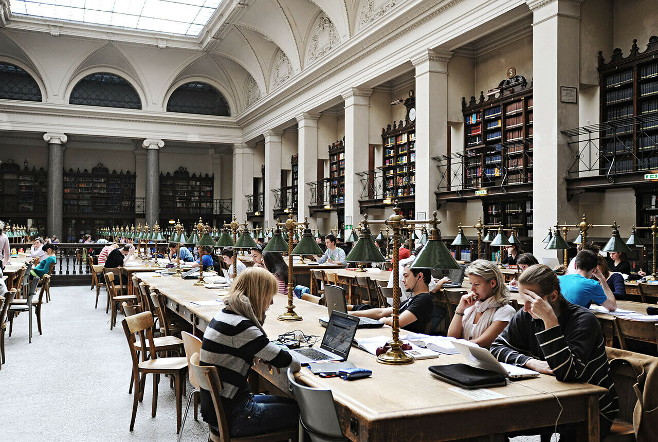 Die deutschen Maut-Pläne ziehen Debatten um Studiengebühren für EU-Ausländer nach sich
