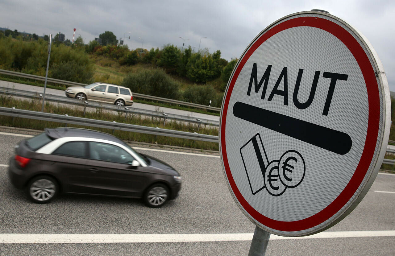 Grünes Licht von der EU: Es gibt laut der Brüsseler Behörde bei der aktuellen Fassung der Pkw-Maut keine Diskriminierung ausländischer Fahrer mehr