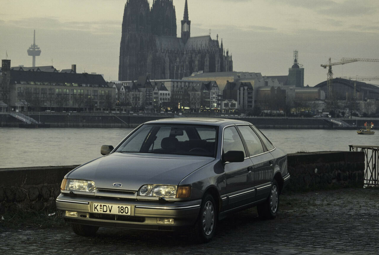 Ford Scorpio ab 1985: Köln griff auf viel Granada-Technik zurück, wertete den Scorpio aber mit innovativer SIcherheitstechnik auf