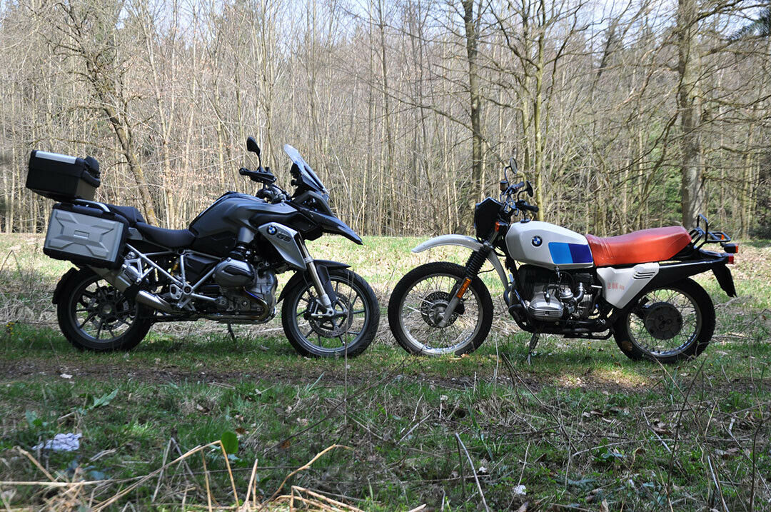 Wie ein Mofa wirkt die alte gegen die neue Enduro
