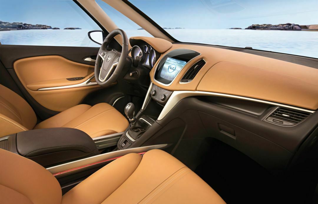 Opel Zafira Tourer Concept Cockpit