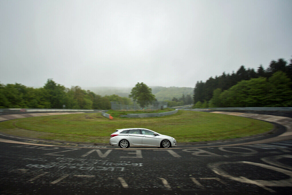 Der Hyundai i40 auf dem "Karussell"