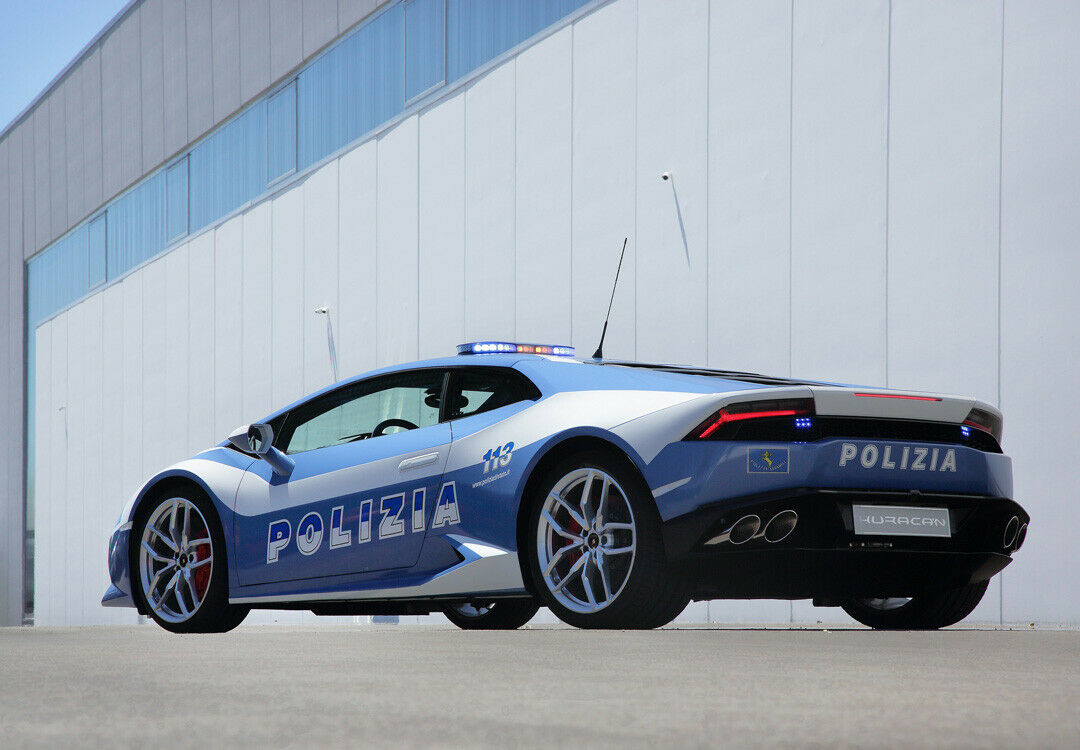 Die italienische Sportwagen-Manufaktur hat den Supersportler den Gesetzeshütern geschenkt