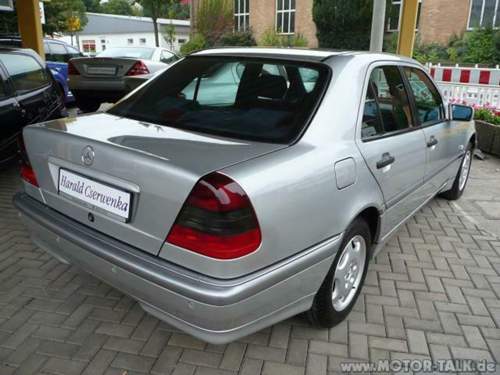 Mercedes-benz-c-180-197150429-640x480-c7fc38d8de
