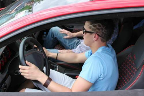 Die GTI-Waben im Haar passen zum Polster