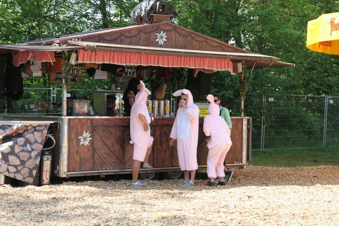 Kostüme wie auf einem Junggesellenabschied