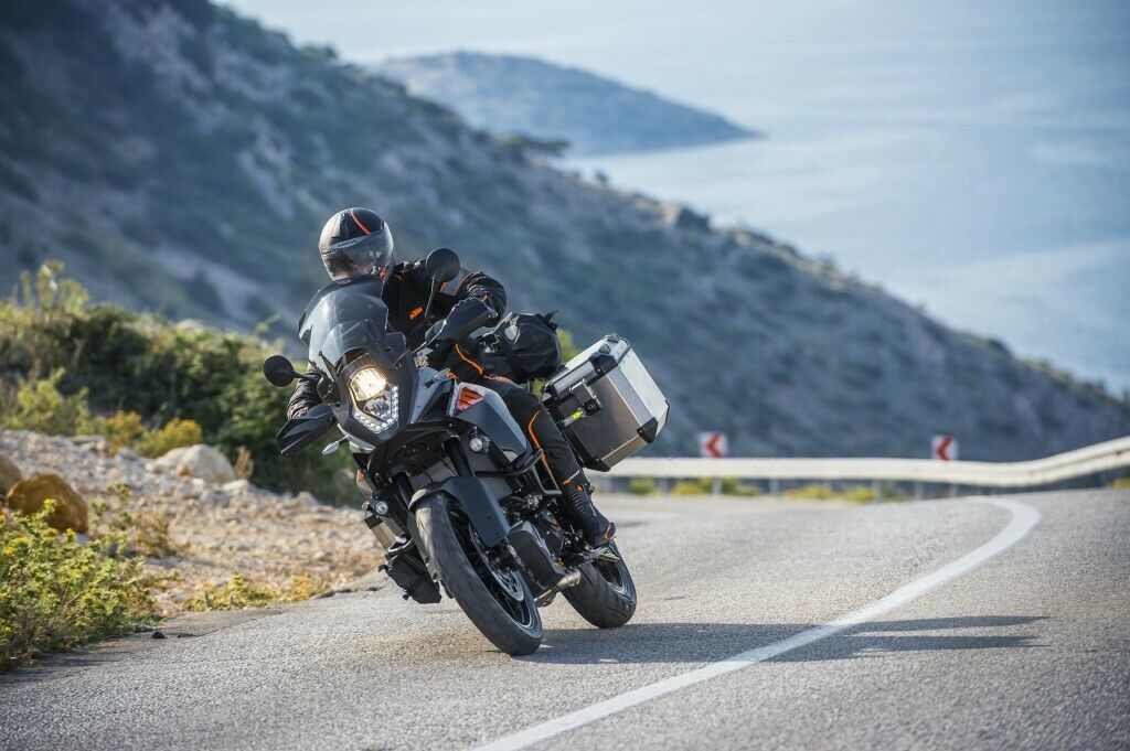 Die Preisliste für die KTM 1050 Adventure beginnt bei 12.695 Euro. Die Markteinführung erfolgt im Februar 2015