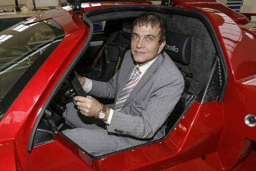 Roland Gumpert war ab 1981 Sport-Chef bei Audi. 2004 gründete er seine Sportwagenmanufaktur