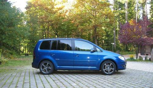 Vw-touran-sch-ob-herbst-2010-012x