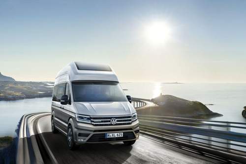 Sieht vertraut aus, ist aber neu: Volkswagen bringt den California XXL - mehr Platz als im T6-Camper. Zum Beispiel für einen Waschraum