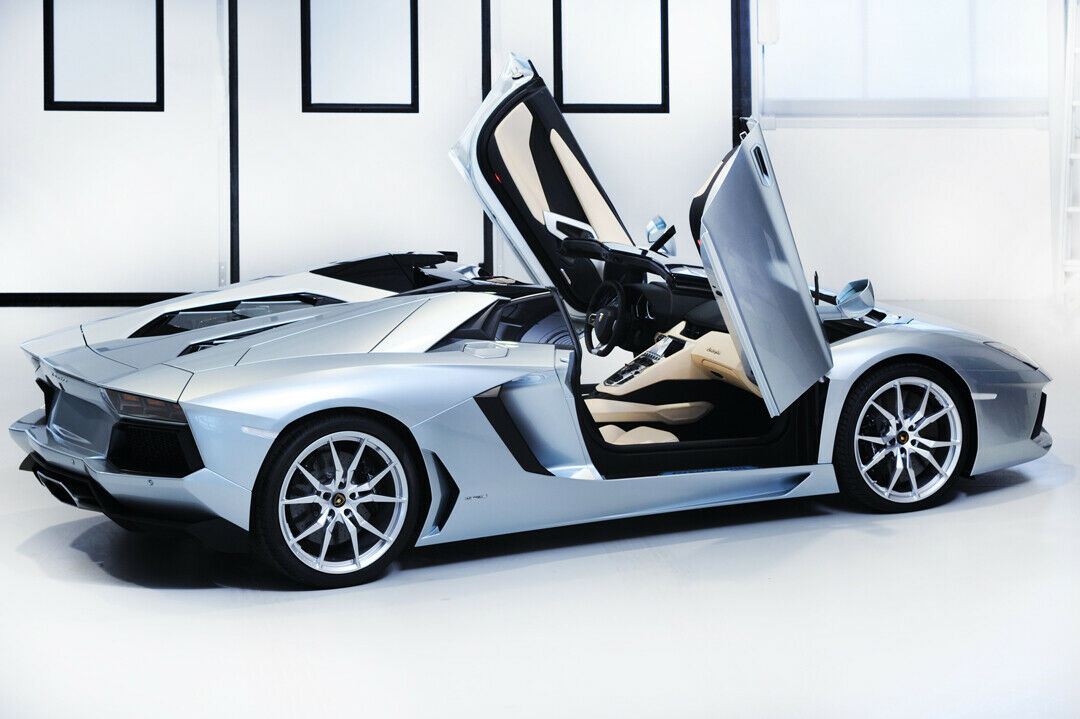 Offenes Vergnügen bei über 300: Lamborghini Aventador Roadster.