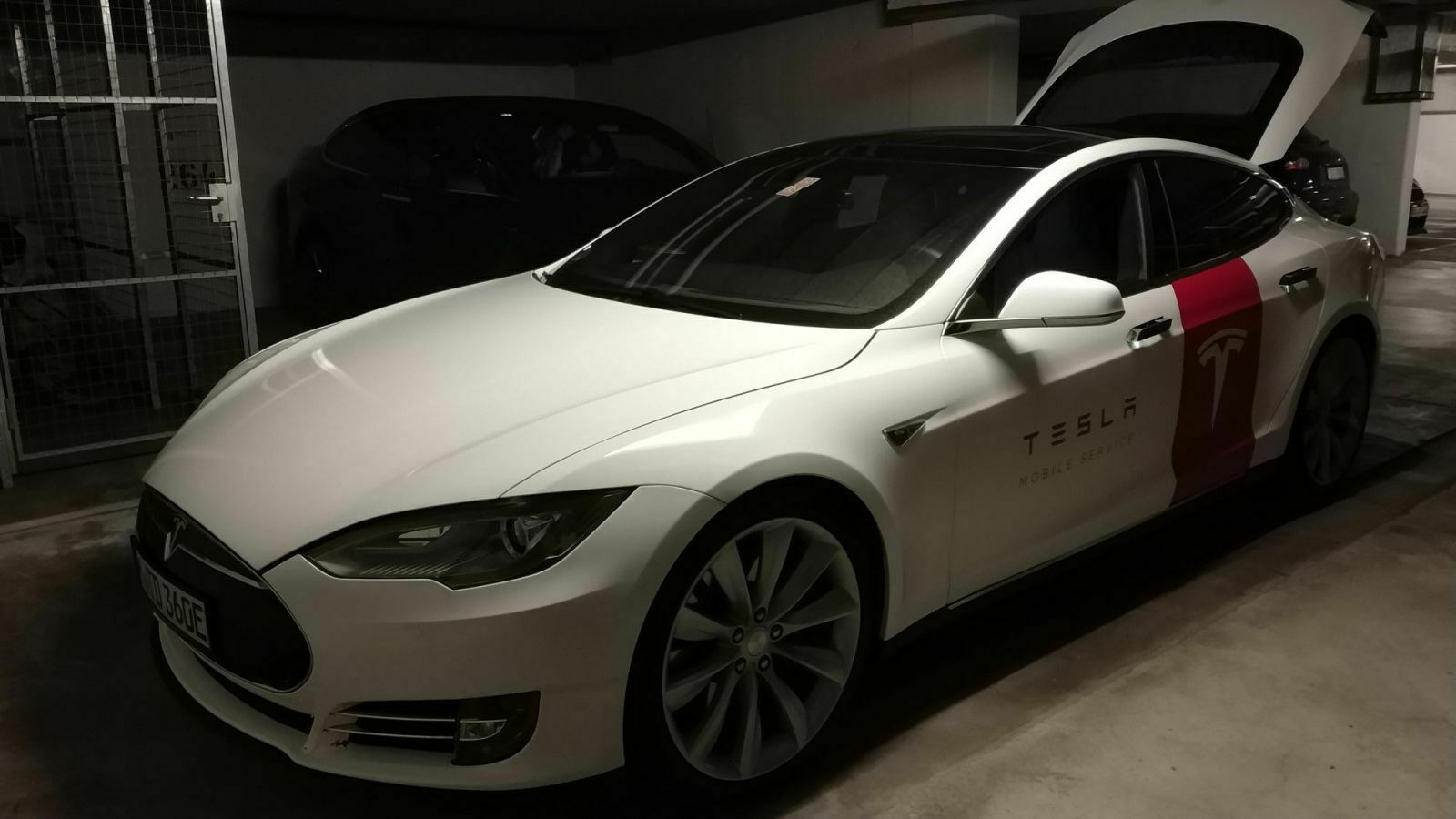 Die Tesla Model S/X Community Ecke