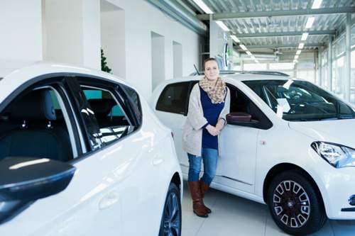 Jennifer Dambeck wollte immer mit Autos arbeiten. Jetzt ist sie Vizechefin im Autohaus für Frauen