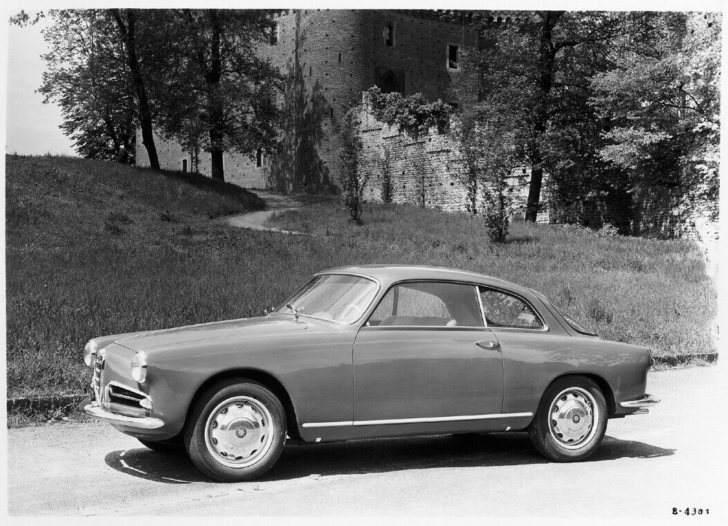 Bertone zeichnete das Alfa Giulietta Coupé Sprint