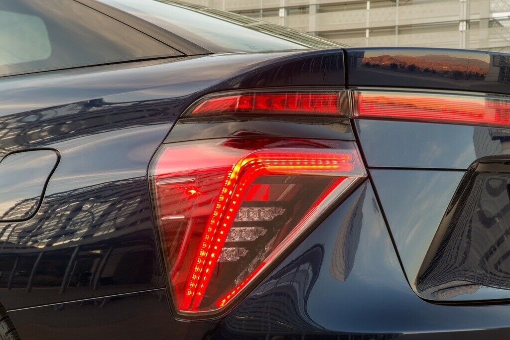 Toyota Mirai - Heckansicht-Detail