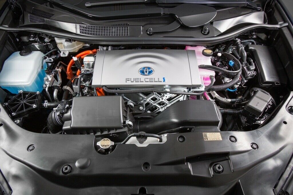 Toyota Mirai: Motorraum