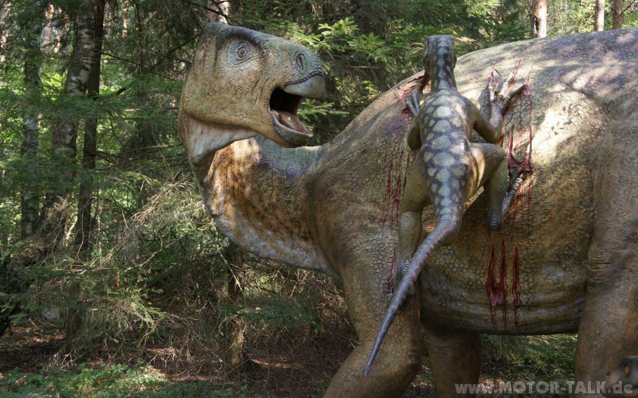 DIES & DAS: Walking With Dinosaurs