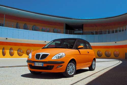 Den gab es mal in Deutschland: Ein echter Premium-Kleinstwagen. Jetzt verkauft Lancia den Ypsilon nur noch in Italien