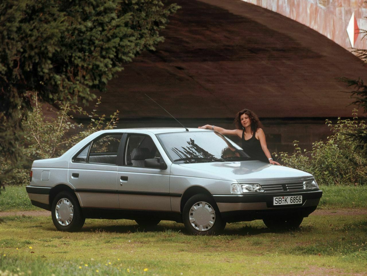 Der Peugeot 405 mit einem heute weitgehend unbekannten, zeitgenössischen Model