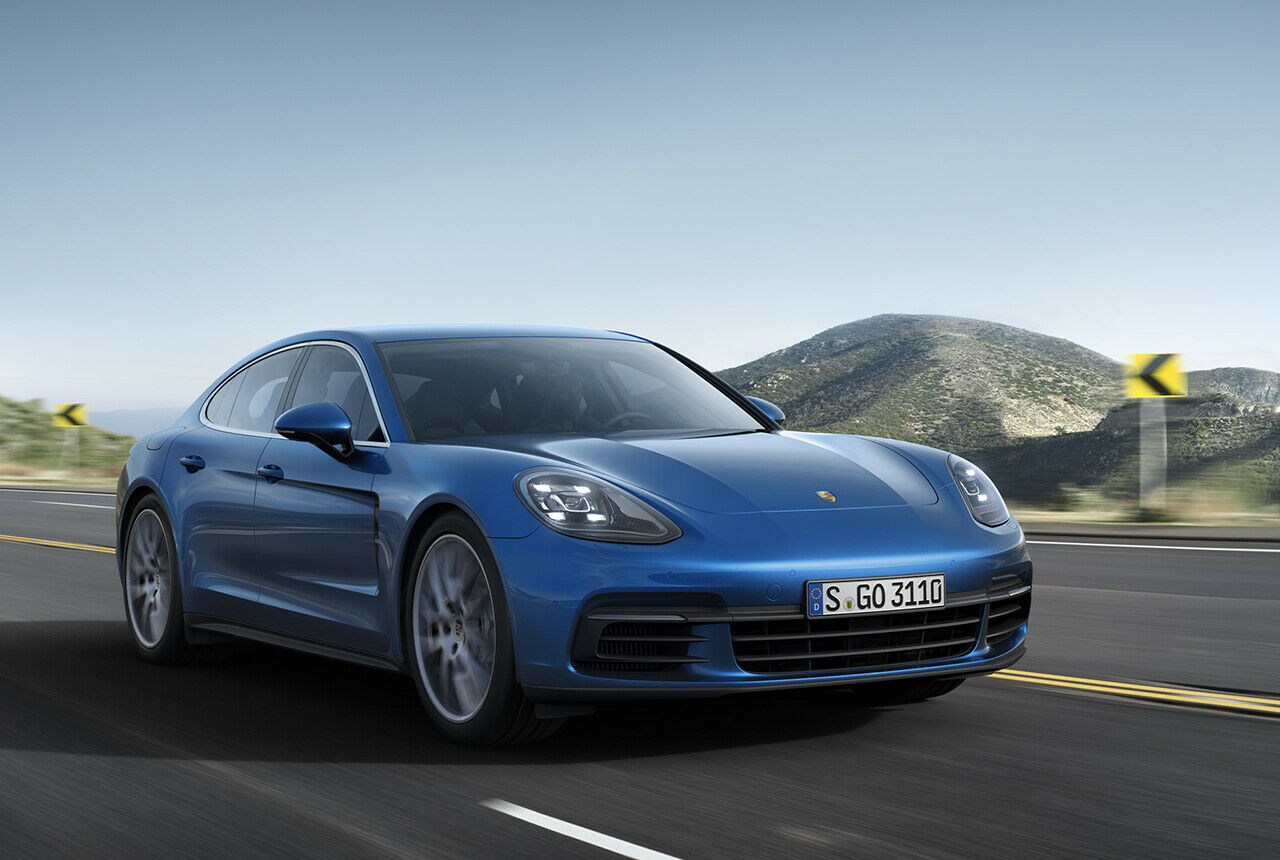 Den Panamera gab es zunächst mit einem Dieselmotor. Der entfällt nun