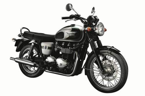 Die Triumph Bonneville T100 betört mit ihrer klassischen Zweifarblackierung und den Speichenrädern