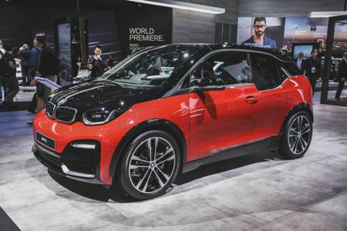 BMW i3: Bei seiner Markteinführung bewies der i3 "Vorsprung durch Technik". Auf der IAA steht nun die geliftete Version mit mehr Reichweite