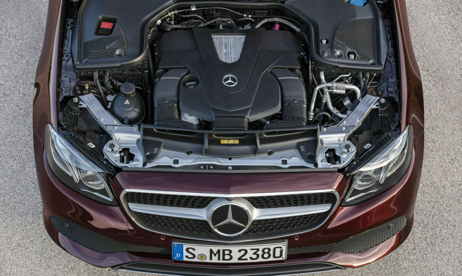 Topmotor im E-Klasse Cabrio wird vorerst der 3,0-Liter-V6 im E 400 4Matic sein, er leistet 333 PS
