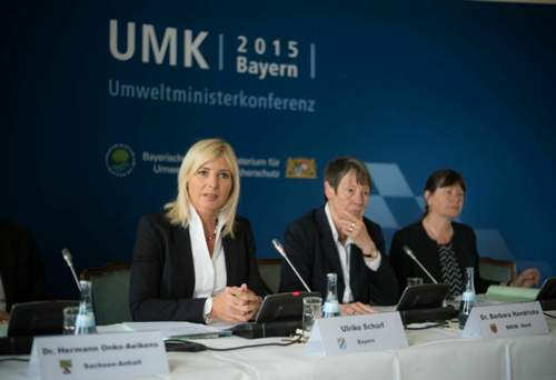 2015 tagte die Umweltministerkonferenz in Bayern. Bei der Neuauflage 2016 in Berlin stehen Themen rund ums Auto im Mittelpunkt - eine Folge des VW-Skandals