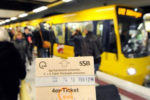 In den vergangenen Wochen hatten unter anderem die Linke und die Grünen Vorschläge für einen kostenlosen Nahverkehr gemacht