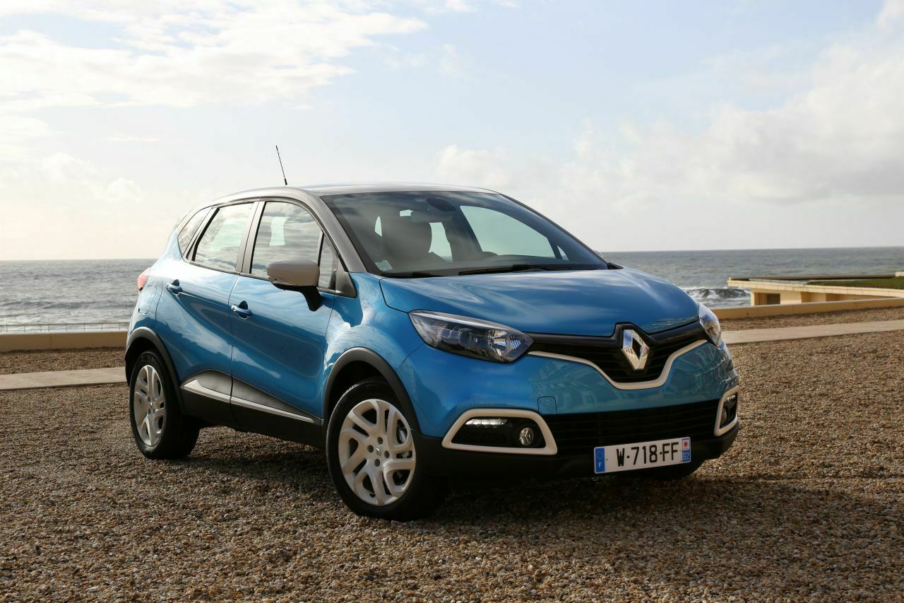 Der Renault Captur wurde in Straßentests mit deutlich erhöhten Schadstoffwerten gemessen. Der Hersteller will nun die Motoren neu einstellen