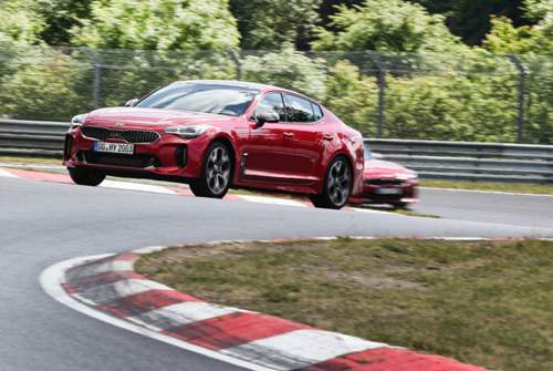 Kia stimmt den Stinger GT gutmütig ab, aber nicht langweilig
