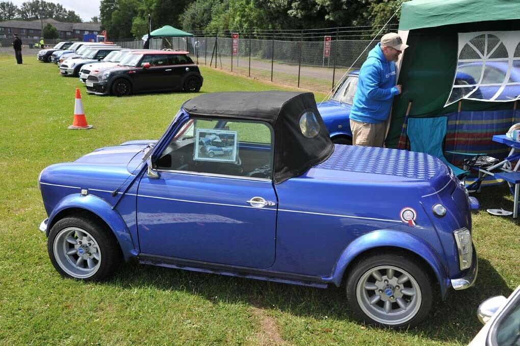 Ein Mini als Pick-up? Ja, das ist möglich, wie das Modell beweist