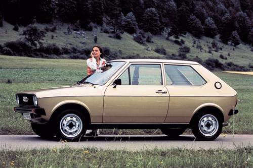 Audi 50 GL ab 1974: Der Audi 50 wurde fast von Beginn an in Wolfsburg gebaut und teilte sich sogar den internen Typencode 86 mit dem Polo