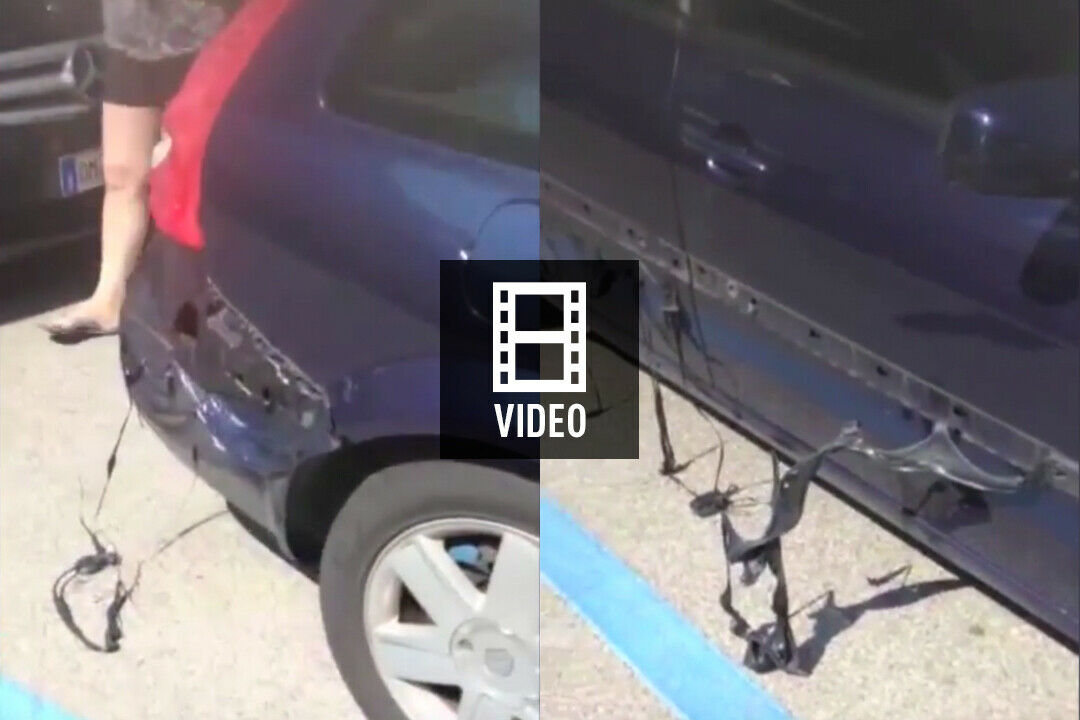 Zu lange in der Sonne? Dieser Renault Mégane zerfloss an mehreren Stellen