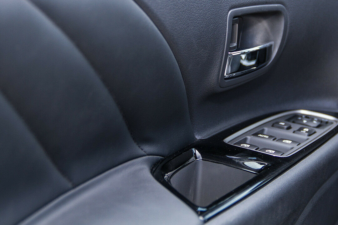 Mehr Leder, mehr nett: Mitsubishi Outlander PHEV, Modelljahr 2016