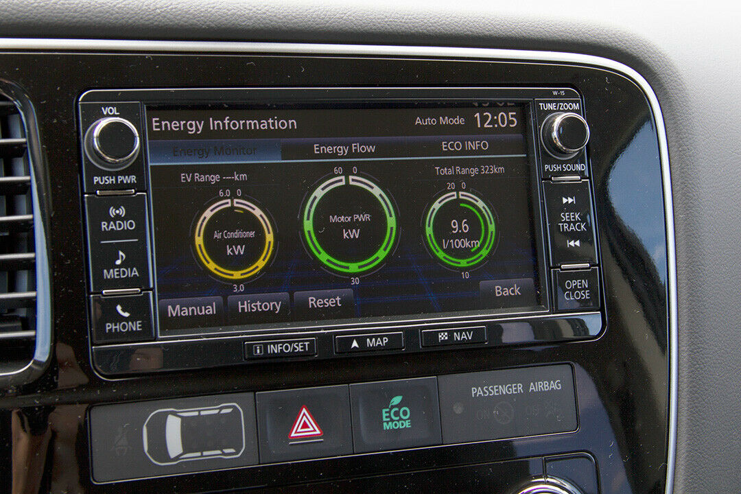 Je nach Fahrprofil gibt es deutlich sparsamere Autos - auch in der Größe des Mitsubishi Outlander