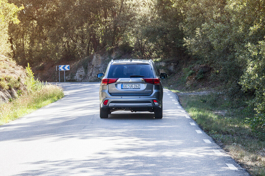 Mitsubishi Outlander PHEV: Heckansicht