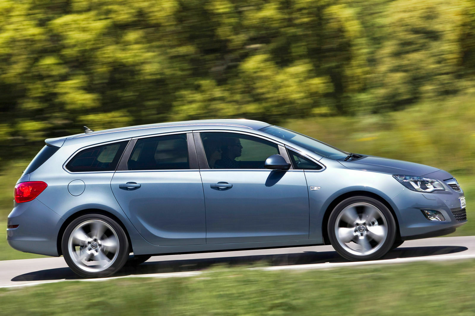 Den Sports Tourer baute Opel zwischen 2010 und 2015