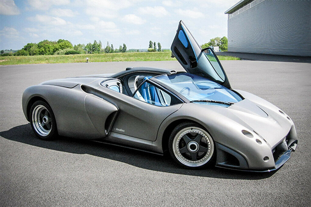 Die Türen des Lamborghini Pregunta öffnen nach oben