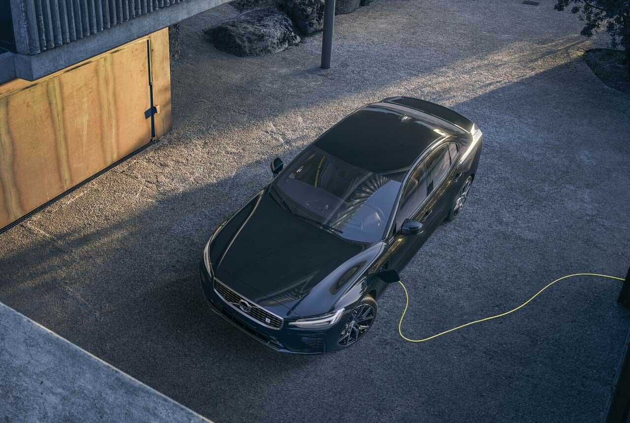 Die Topversion des S60 wird der T8 Polestar Engineered, der Plug-in-Hybrid leistet bei uns insgesamt 405 PS
