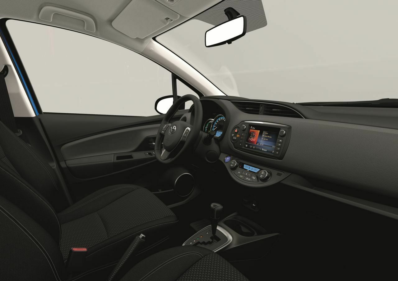Toyota Yaris Facelift 2014