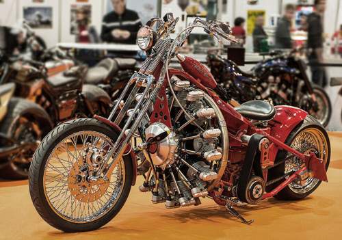 Das Bike leistet 150 PS.