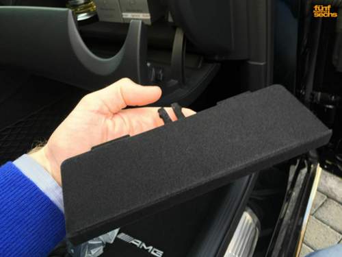 W205-handschuhfach2